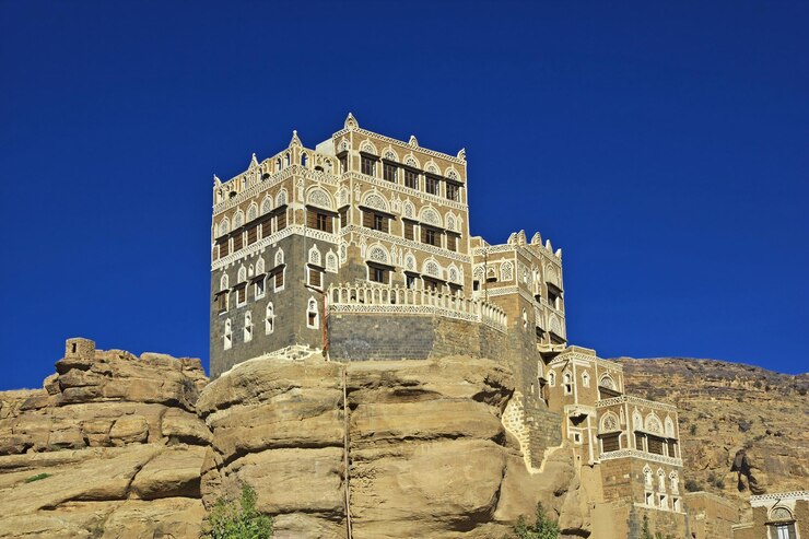 dar-al-hajar-rock-palace-sanaa-yemen