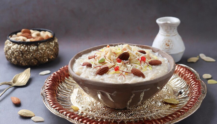 Best Pakistani Dishes Recipes to Celebrate 2024 7 sweet-kheer-khir-payasa-gilefirdaus-fereni-also-known-as-sheer-khurma-ai-generated